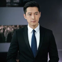 Hạ Tuấn Hưng ( ba em )