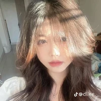 Mom Hùng