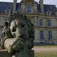 Nhân viên