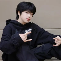 Trương Hàm Thụy_T