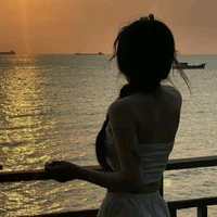 Trần Mỹ Linh ( mẹ kế em)