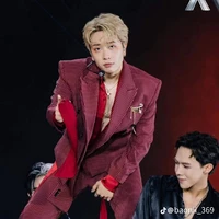 Trần Phong Hào<Nicky>