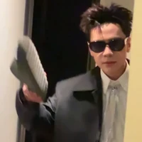 All ( top ) ( -ai cần - )