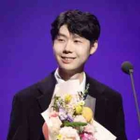 Son siwoo