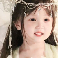 Phó Gia Hân(lúc nhỏ)