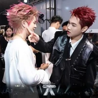 nhỏ tg mê rhycap:))