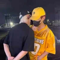 Đu caprhy nhưng lại đọc truyện Rhycap