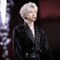 Chu Chí Hâm .( hắn )