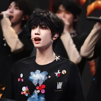 Trương Quế Nguyên [ anh]