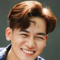 Ali Hoàng Dương