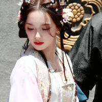 Vinh Quân Khê/Kỷ Thiên Kiêu