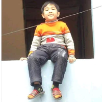T/g đang trộm dép của Cáp từn^^