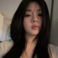 Hạ Vy