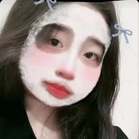 bà này là tác giả💞