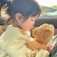 Trần Ngọc Hân ( hồi  bé )