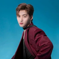 Hùng Huỳnh