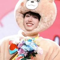 Chu Chí Hâm (cậu,em , bé....)