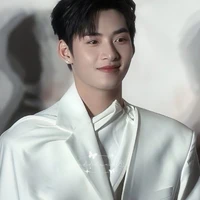 Hùng Huỳnh