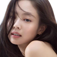 Kim Jennie: Em