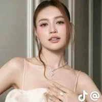 Lan Ngọc-mẹ e