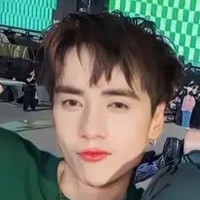 QUANG HÙNG MASTERD