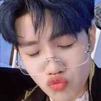  Duy