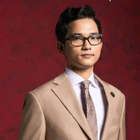 Trung Hiếu | Titan