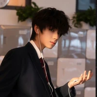 Vương Lỗ Kiệt_Gã