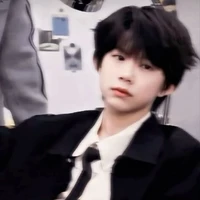 Trần Dịch Hằng_cậu