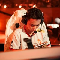 HuyHoang- Nguyễn Huy Hoàng