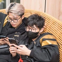 Long nách ủa bâng