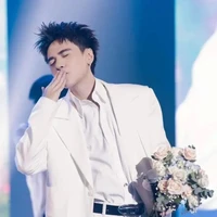 Quang Hùng 