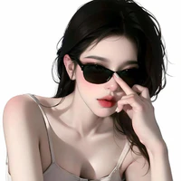 Lâm Hạ(trợ lý giám đốc)
