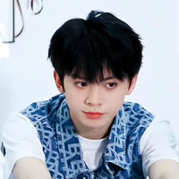 Tả Hàng_ cậu