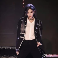 Vương Dịch -cô