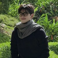 HÙNG HUỲNH