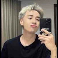 Lê Quang Hùng | Phone