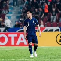 supachook(anh trai bank)