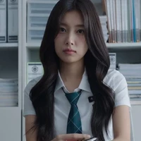 Kang Hyewon