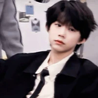 Trần dịch hằng _H
