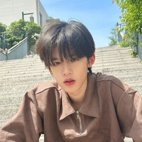 Quan Tuấn Thần(@GJChen)