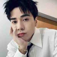 Quang Hùng