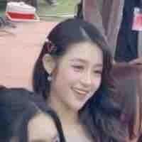 Bảo Ngọc ( chị ) 