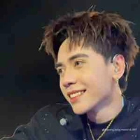 Lê Quang Hùng<materd>