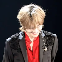 G-Dragon( cậu)