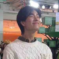 Phuwin tangsakyuen
