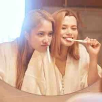 nhỏ này yêu FreenBec