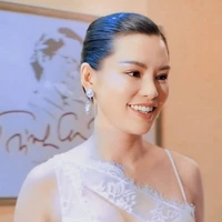 BÙI LAN HƯƠNG ( H )