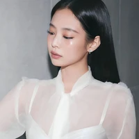 Kim Jennie ( Em )