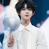 Trần Dịch Hằng